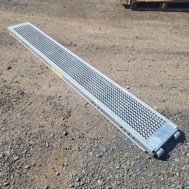 U-Stahlboden L257 B32 Layher