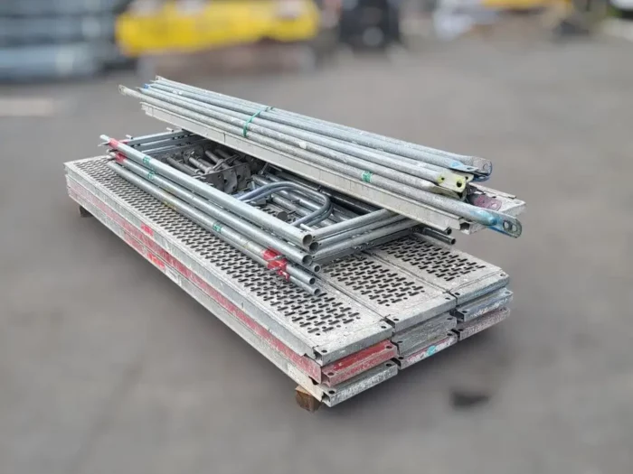 Plettac Stahlgerüst 66qm gebraucht mit Stahlbohlen