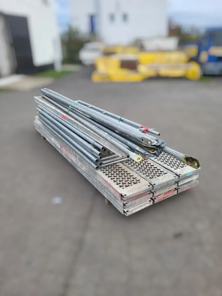 Plettac Stahlgerüst 66qm gebraucht mit Stahlbohlen